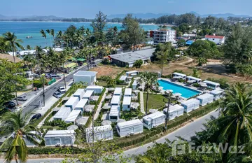 Apple House in เชิงทะเล, ภูเก็ต