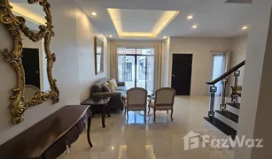 3 Bedrooms Townhouse for sale in Ratsada, Phuket Sino Village