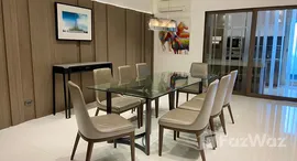 Available Units at Royal Castle