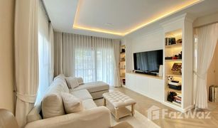 3 Bedrooms House for sale in Dokmai, Bangkok Mantana Onnut-Wongwaen 5