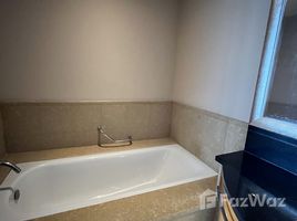 2 спален Кондо в аренду в Sky Villas Sathorn, Thung Wat Don