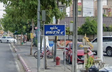 Mu Ban Kheha Thani 4 in Saphan Sung, Bangkok