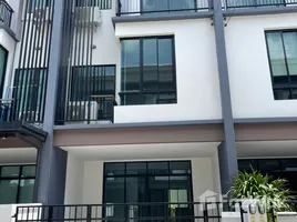 3 Habitación Adosado en alquiler en City Link Rama 9-Srinakarin, Saphan Sung, Saphan Sung