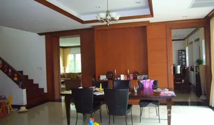 4 Schlafzimmern Haus zu verkaufen in Khlong Tan, Bangkok Baan Sansabai