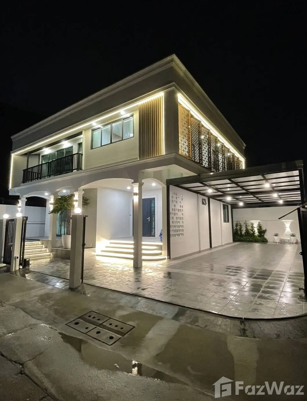 Modern Luxury Home | Stunning Double-Height Ceiling — photo 1