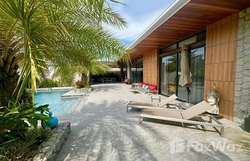 Kokyang Paradise Villas in ราไวย์, ภูเก็ต