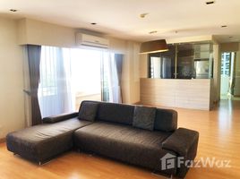 3 Bedroom Condo for rent at Nantiruj Tower, Khlong Toei