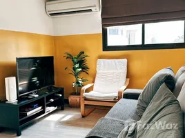 คอนโด 2 ห้องนอน ให้เช่า ในโครงการ เบเวอรี่ ทาวเวอร์ คอนโด, คลองเตยเหนือ