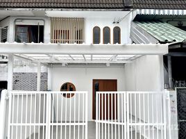 在堪那耀, 曼谷出售的2 卧室 联排别墅, Khan Na Yao, 堪那耀