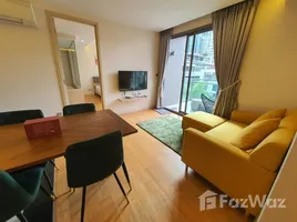 1 Schlafzimmer Appartement zu vermieten im Via Botani, Khlong Tan Nuea