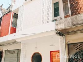 3 Schlafzimmer Reihenhaus zu verkaufen in Mueang Chiang Mai, Chiang Mai, Phra Sing, Mueang Chiang Mai, Chiang Mai