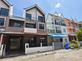 3 Bedroom Townhouse for rent at Baan Lookgolft Premium, Ban Mai, Pak Kret, Nonthaburi, Thailand