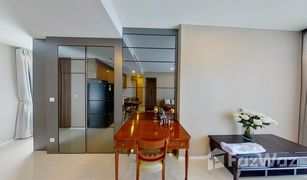 2 Bedrooms Condo for sale in Wat Phraya Krai, Bangkok Menam Residences