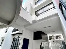 ขายบ้านเดี่ยว 7 ห้องนอน ใน บางจาก, กรุงเทพมหานคร, บางจาก, พระโขนง, กรุงเทพมหานคร