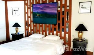 3 Bedrooms Condo for sale in Na Chom Thian, Pattaya Baan Somprasong