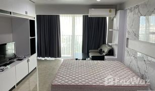 Кондо, 1 спальня на продажу в Nong Prue, Паттайя Sombat Pattaya Condotel