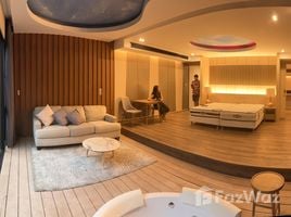 2 спален Кондо на продажу в Pool Suite , Mae Hia