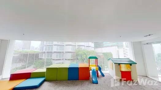 Fotos 1 of the Indoor Kids Zone at 15 Sukhumvit Residences