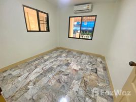 4 Bedroom House for sale at Baan Kwanwieng , San Phak Wan, Hang Dong, Chiang Mai