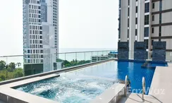 Фото 2 of the Communal Pool at Serenity Wongamat