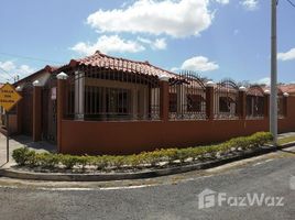 3 Habitaciones Casa en venta en Penonomé, Coclé VÃA EL COCO, RESIDENCIAL MIRAFLORES, CALLE 7MA. CASA DE ESQUINA. 121, PenonomÃ©, CoclÃ©