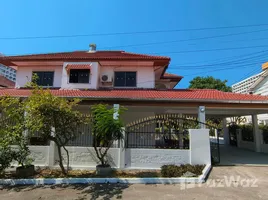 บ้านเดี่ยว 4 ห้องนอน ให้เช่า ในโครงการ Royal Park Village, เมืองพัทยา