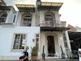 6 Bedroom House for sale in Banten, Cipondoh, Tangerang, Banten