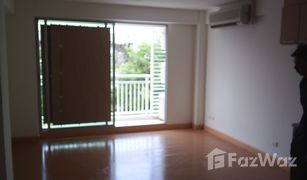 2 Bedrooms Condo for sale in Phra Khanong, Bangkok Plus 38 Hip 