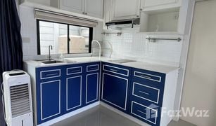 3 Bedrooms Townhouse for sale in Prawet, Bangkok Baan Klang Muang Rama 9 - Onnut
