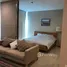 1 спален Квартира в аренду в The Room Sukhumvit 21, Khlong Toei Nuea