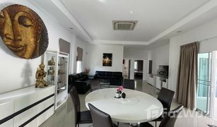 4 Bedrooms House for sale in Thap Tai, Hua Hin The Gold 2