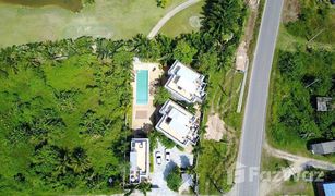 3 Schlafzimmern Villa zu verkaufen in Thep Krasattri, Phuket The Local Residence Phuket