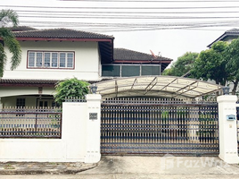 3 Bedroom House for rent at Baan Rim Suan Chaloem Phrakiat R.9, Nong Bon, Prawet, Bangkok, Thailand