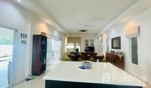 3 Schlafzimmern Villa zu verkaufen in Thap Tai, Hua Hin The Gold 2