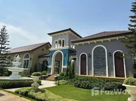 บ้านเดี่ยว 4 ห้องนอน ให้เช่า ในโครงการ โกลเด้น ทาวน์ ฟิวเจอร์-รังสิต, ประชาธิปัตย์