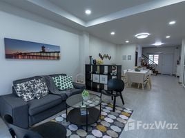 2 Schlafzimmer Reihenhaus zu verkaufen im Patan TownHome, Pa Tan, Mueang Chiang Mai, Chiang Mai