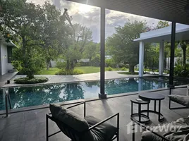 5 Bedroom Villa for rent at Nai Harn Baan Bua - Baan Varij, Rawai, Phuket Town, Phuket