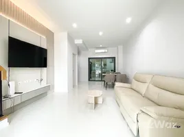 3 Bedroom Townhouse for sale at Baan Klang Muang Sathorn - Suksawat, Bang Phueng