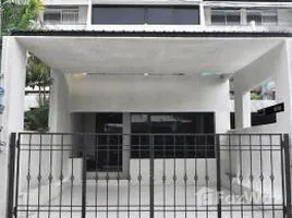 4 chambre Maison de ville for sale in Thaïlande, Thung Mahamek, Sathon, Bangkok, Thaïlande