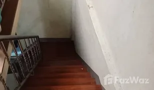 2 Bedrooms Shophouse for sale in Khlong Mahanak, Bangkok 