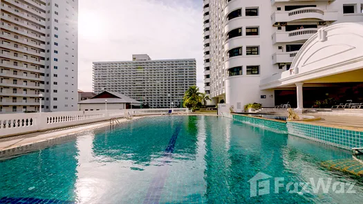 Fotos 1 of the Gemeinschaftspool at Jomtien Complex