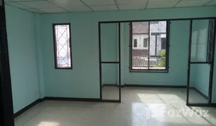 2 Bedrooms Townhouse for sale in Ban Bueng, Pattaya Bueng Thong Thani