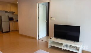 1 Schlafzimmer Wohnung zu verkaufen in Phra Khanong, Bangkok Plus 38 Hip 