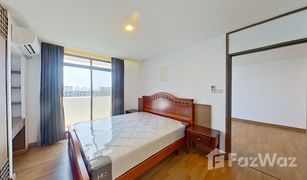 1 Bedroom Condo for sale in Phra Khanong, Bangkok The Roof Garden Onnut