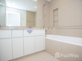 2 спален Квартира на продажу в Zahra Breeze Apartments 4A, Zahra Breeze Apartments, Town Square