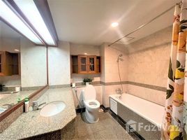 2 спален Кондо в аренду в Asoke Place, Khlong Toei Nuea