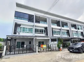 3 Bedroom Townhouse for rent at The Ricco Town Watcharapol, Khlong Thanon, Sai Mai, Bangkok, Thailand