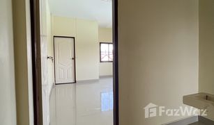 2 Bedrooms Townhouse for sale in Nai Mueang, Kamphaeng Phet 
