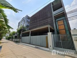 6 Bedroom House for sale in Lat Phrao, Bangkok, Lat Phrao, Lat Phrao