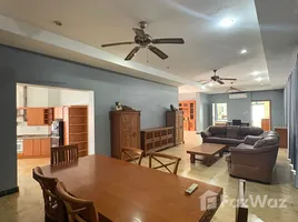 บ้านเดี่ยว 5 ห้องนอน ให้เช่า ในโครงการ พาราไดซ์ วิลล่า 1 & 2, เมืองพัทยา